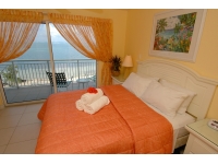 24-compass-point-cayman-oceanfront-2bed-bedroom