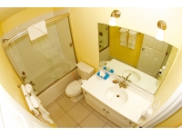 27-compass-point-cayman-2bed-oceanfront-bathrooms