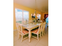 29-compass-point-cayman-2bed-dining-room