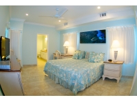42-compass-point-cayman-deluxe-king-bedroom-poolside